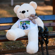 Заредете изображение във визуализатора на галерията – Плюшено мече 120 см. с персонализирана тениска