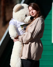 Заредете изображение във визуализатора на галерията – Плюшено мече 120 см. с персонализирана тениска